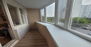 Застеклить лоджию Междуреченск цена от 9783 руб. м/п. за 50 часов